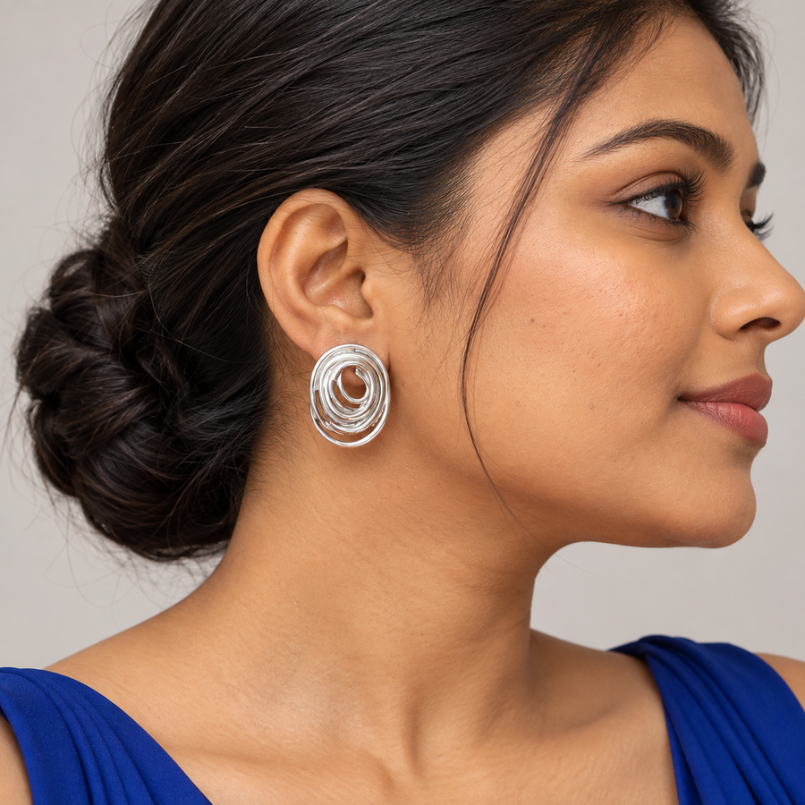 Silver Oval Line Earrings - Model
