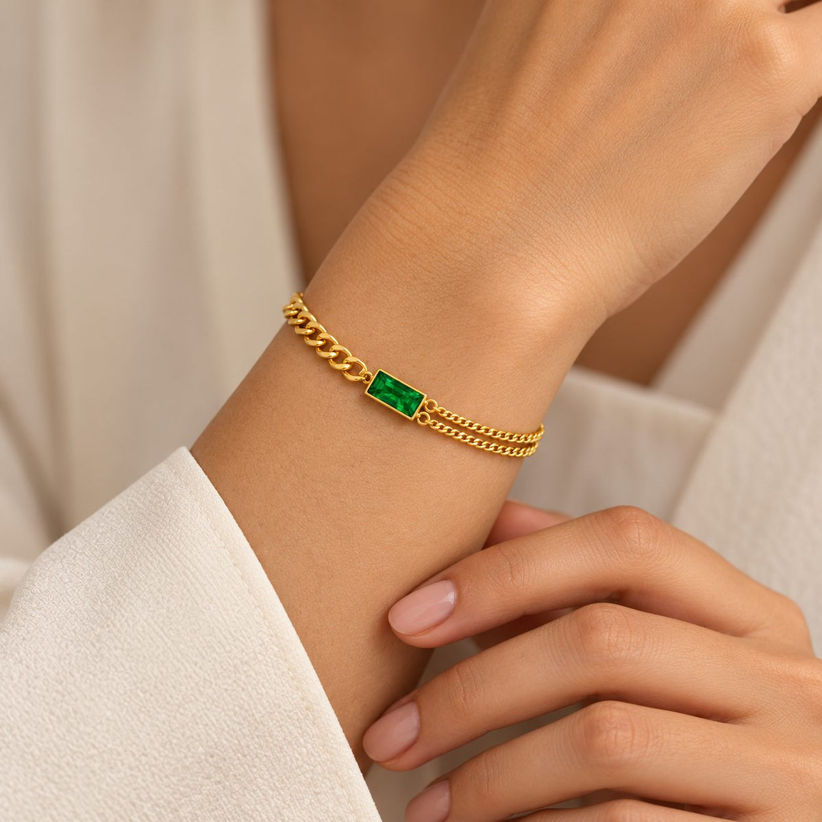 Emerald Asymmetric Chain Bracelet - Model