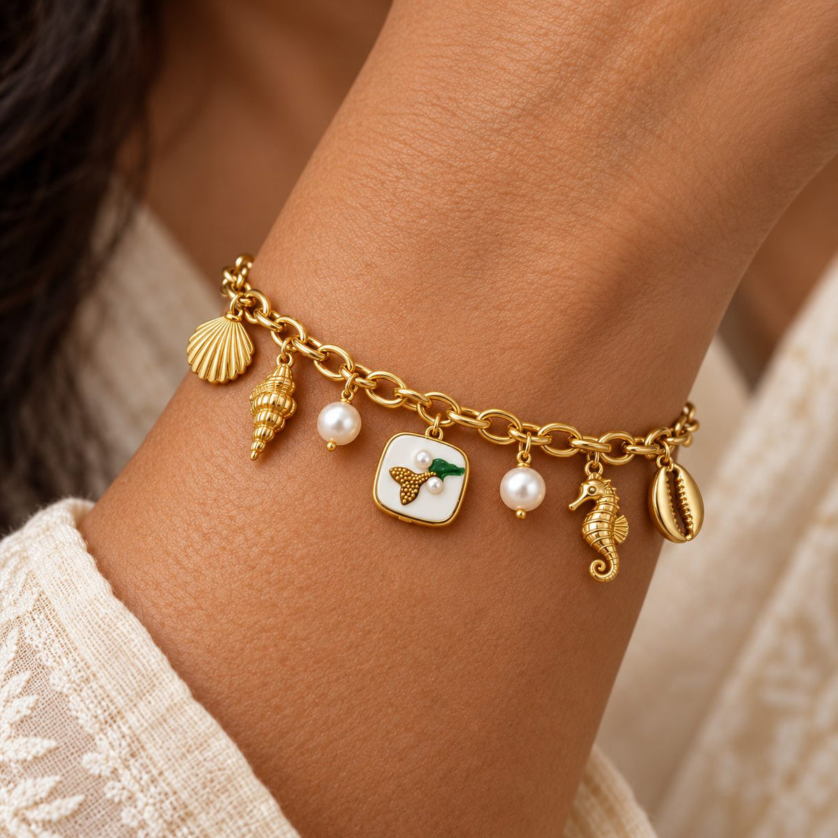 Ocean Treasures Charm Bracelet - Macro